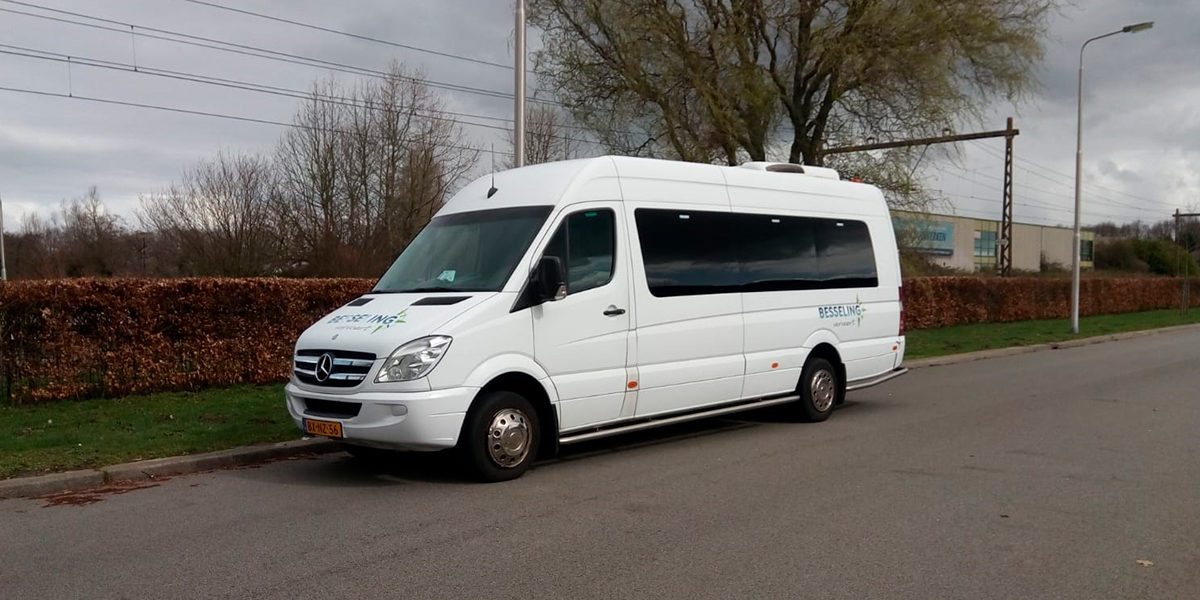 Besseling Travel midibus 16 persoons