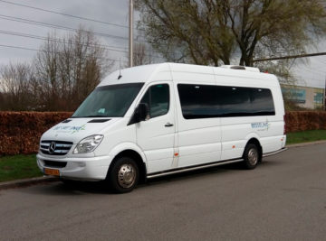 Besseling Travel midibus 16 persoons